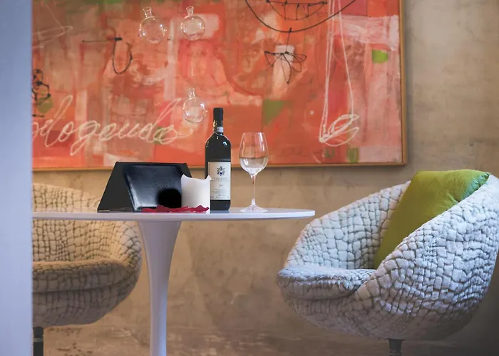 Art Suite Gallery - Tuscany - Medieval Town Close To Florence, Pisa, Lucca, Chianti Zone, Versilia