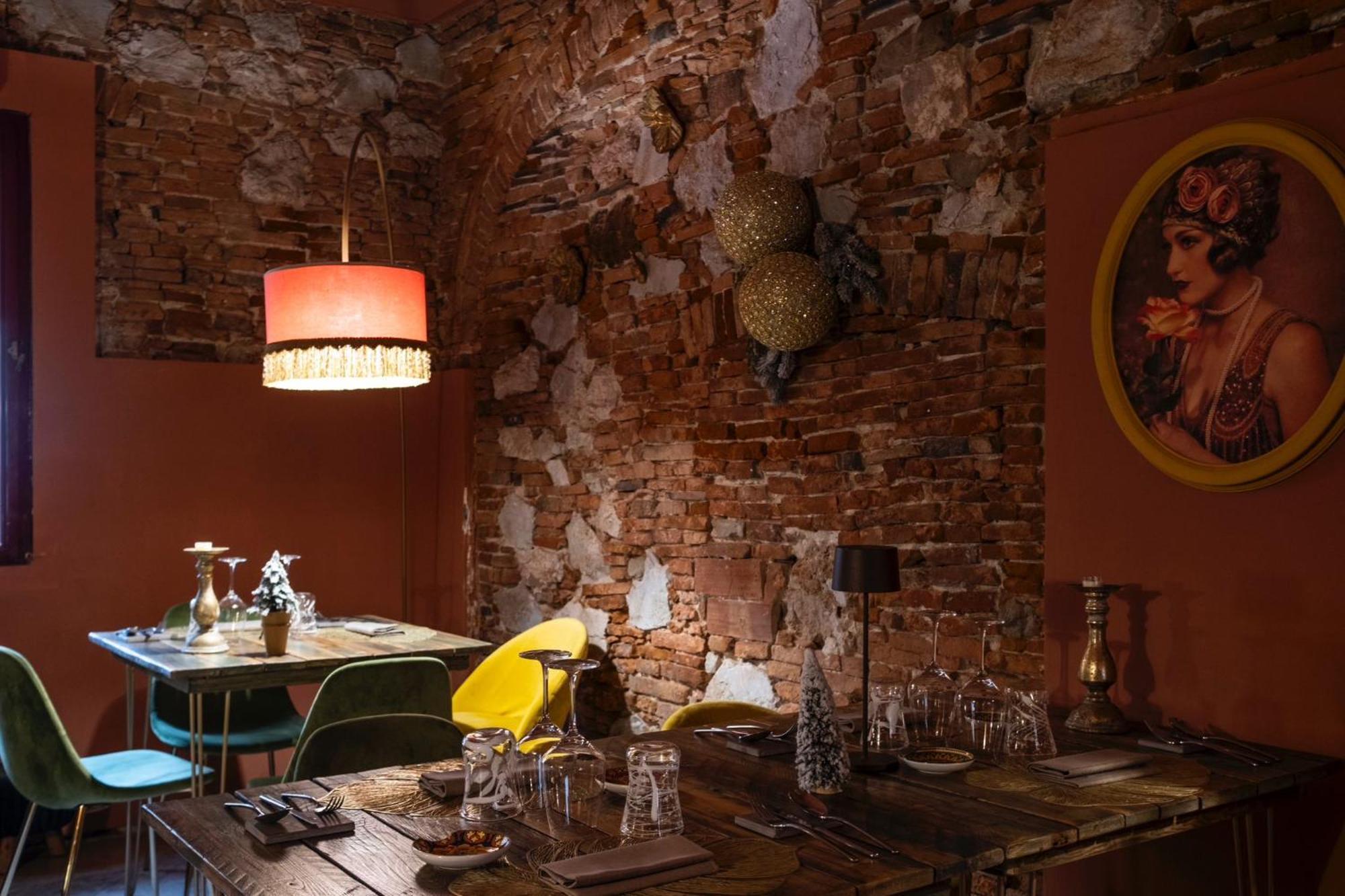 Art Gallery - Tuscany - Medieval Town Close To Florence, Pisa, Lucca, Chianti Zone, Versilia * Santa Maria a Monte